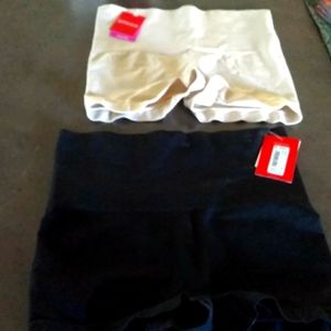 Spanx everyday shaper girl shorts size medium